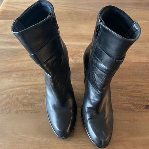 Stuart Weitzman Black Leather Boots